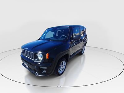 2023 Jeep Renegade - Photo 3
