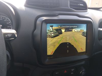 2023 Jeep Renegade - Photo 16