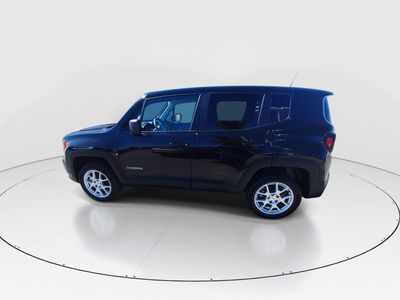 2023 Jeep Renegade - Photo 4