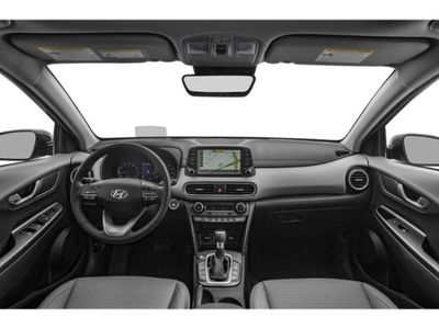 2020 Hyundai Kona Ultimate Q0472AT5 — front three-quarter view