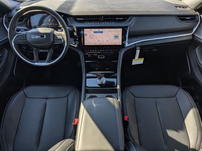 2026 Jeep Grand Cherokee — photo 15 view