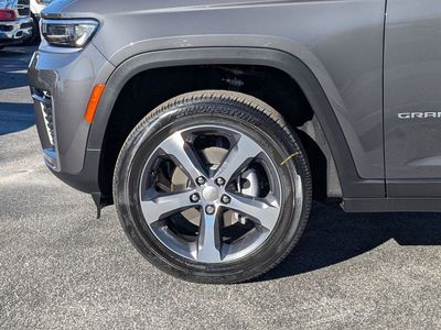 2026 Jeep Grand Cherokee — photo 11 view