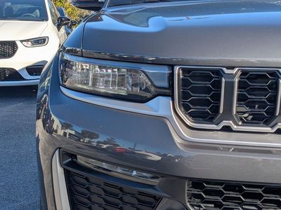 2026 Jeep Grand Cherokee — photo 9 view
