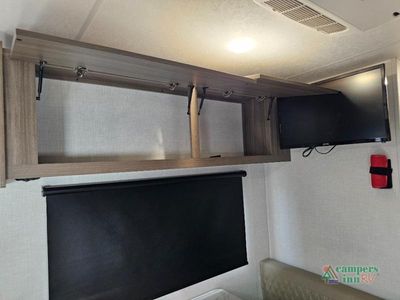 2025 Venture RV Sonic - Photo 21