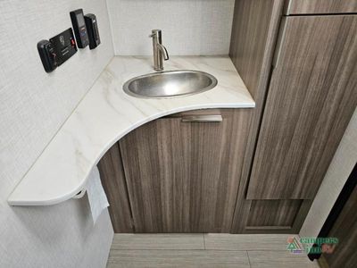 2025 Venture RV Sonic - Photo 36