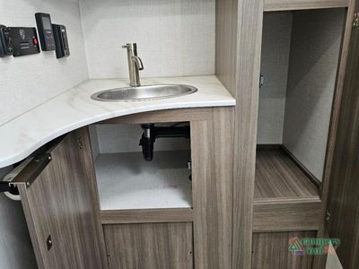 2025 Venture RV Sonic - Photo 35