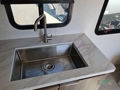 2025 Venture RV Sonic - Photo 9
