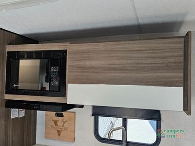 2025 Venture RV Sonic - Photo 11