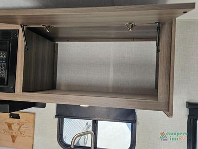 2025 Venture RV Sonic - Photo 12