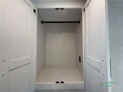 2026 Venture RV Sienna — photo 35 view
