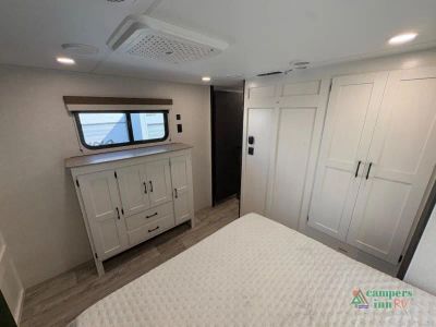 2026 Venture RV Sienna — photo 33 view