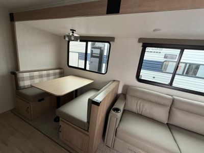 2025 Palomino SolAire - Photo 20