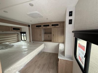 2025 Palomino SolAire - Photo 40