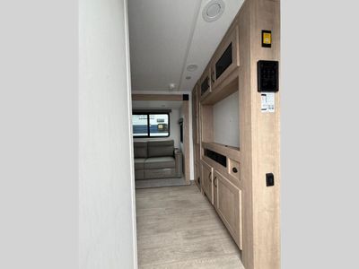 2025 Palomino SolAire - Photo 15
