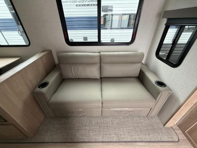 2025 Palomino SolAire - Photo 19