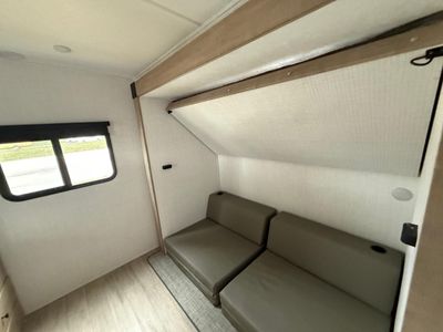 2025 Palomino SolAire - Photo 25