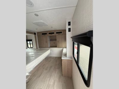 2025 Palomino SolAire - Photo 39
