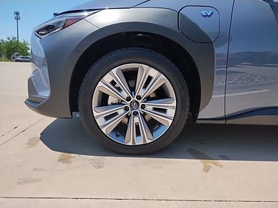 2023 Subaru Solterra - Photo 13