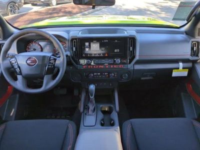 2026 Nissan Frontier — photo 12 view