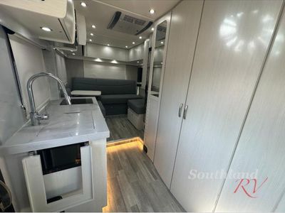 2024 Pleasure-Way Plateau XLTS - Photo 14