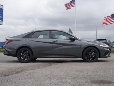 2026 Hyundai Elantra - Photo 18
