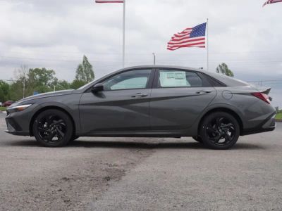 2026 Hyundai Elantra - Photo 6