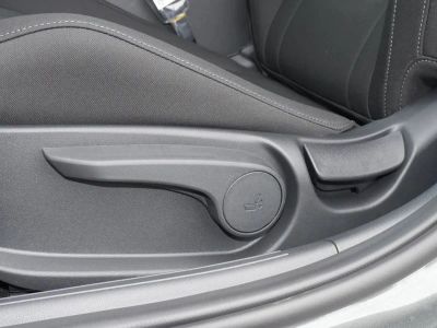 2026 Hyundai Elantra - Photo 32