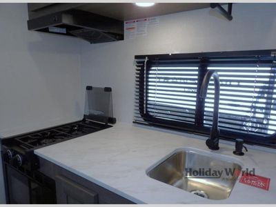 2026 Grand Design Transcend One - Photo 18