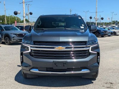 2022 Chevrolet Suburban - Photo 8
