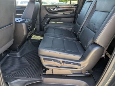 2022 Chevrolet Suburban - Photo 19