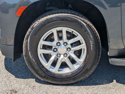 2022 Chevrolet Suburban - Photo 9