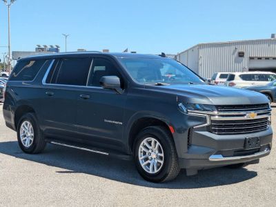 2022 Chevrolet Suburban - Photo 7
