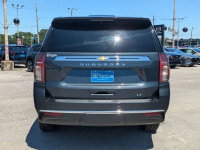 2022 Chevrolet Suburban - Photo 4