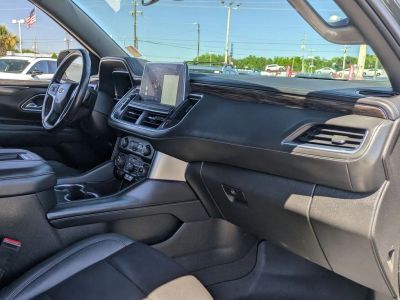 2022 Chevrolet Suburban - Photo 25
