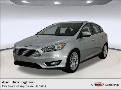 2015 Ford Focus Hatchback - Photo 1