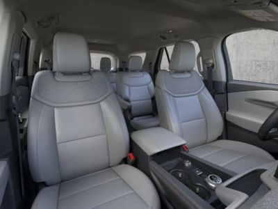 2026 Ford Explorer — photo 10 view