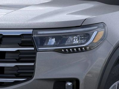 2026 Ford Explorer — photo 18 view