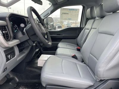 2026 Ford F-450SD - Photo 15