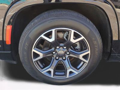2024 Jeep Wagoneer L — photo 11 view