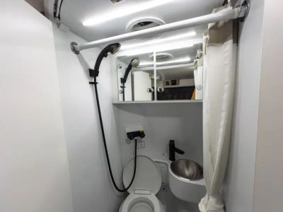 2027 Thor Motor Coach RIZE — photo 10 view