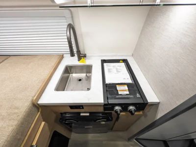 2027 Thor Motor Coach RIZE — photo 11 view