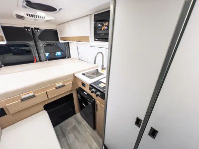 2027 Thor Motor Coach RIZE — photo 7 view