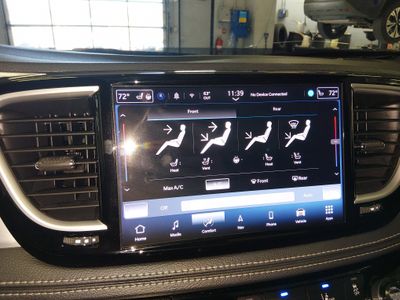 2025 Chrysler Pacifica - Photo 19