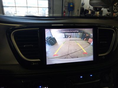 2025 Chrysler Pacifica - Photo 17