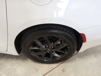 2025 Chrysler Pacifica - Photo 10