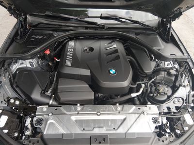2025 BMW 3 Series - Photo 9