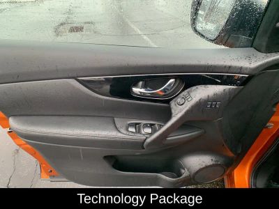 2022 Nissan Rogue Sport SV - Photo 11
