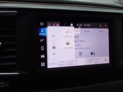 2022 Chrysler Voyager - Photo 18