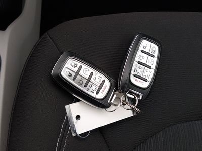 2022 Chrysler Voyager - Photo 15
