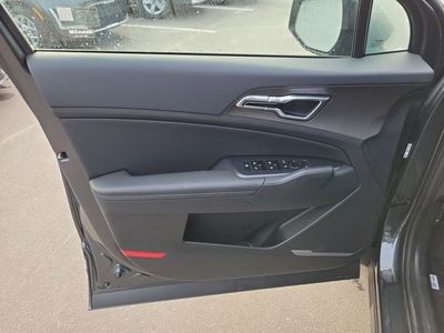 2026 Kia Sportage Plug-In Hybrid - Photo 5